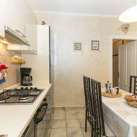 Cozy Seaside Holiday In Koromacno * Raša